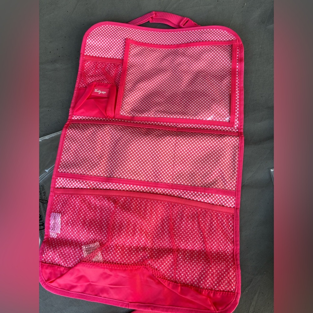 Thirty-One Hang Up Vibrant Pink Organizer NIP